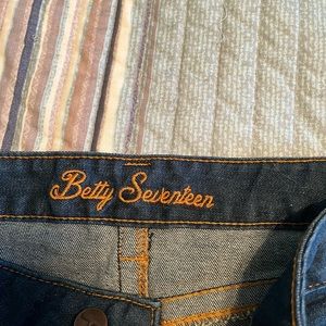 Betty seventeen kimesranch jeans